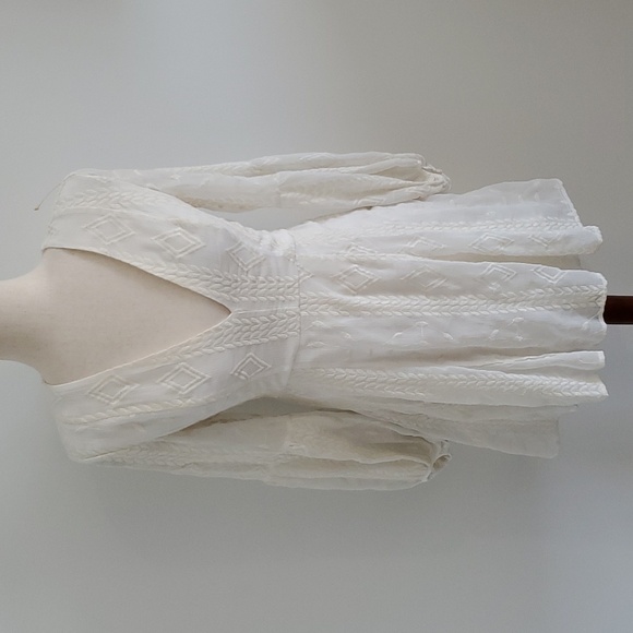 ASTR the label off white A line mini dress with embroidered lace size XS lined - Picture 1 of 9